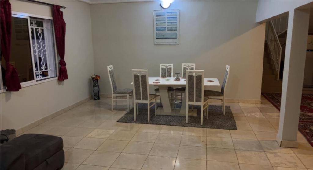 Coco Island Hotel Banjul Exterior photo
